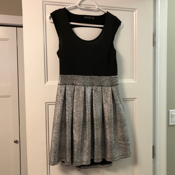 3 for $15 Black & Silver Open Back Dress - Picture 1 of 3